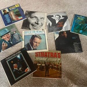 🎶VINTAGE FRANK SINATRA VINYLS 🎩